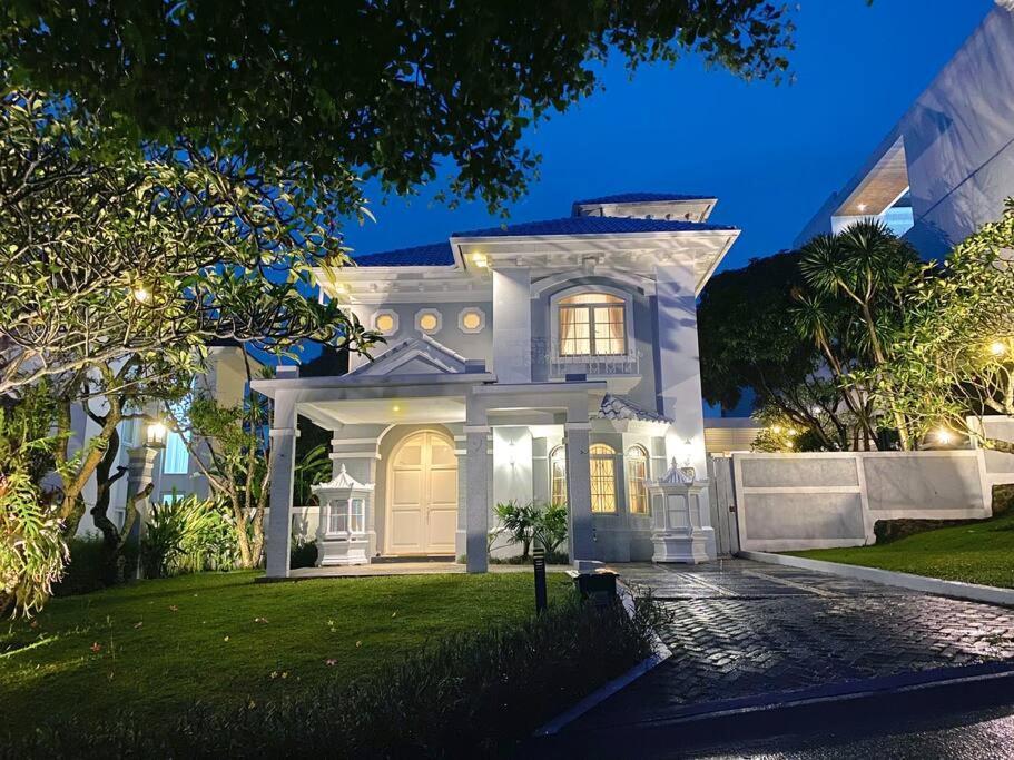 Tropical Villa By Villapedia Citaringgul Exteriör bild