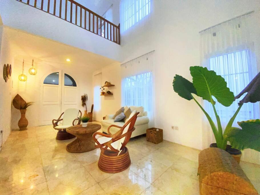 Tropical Villa By Villapedia Citaringgul Exteriör bild