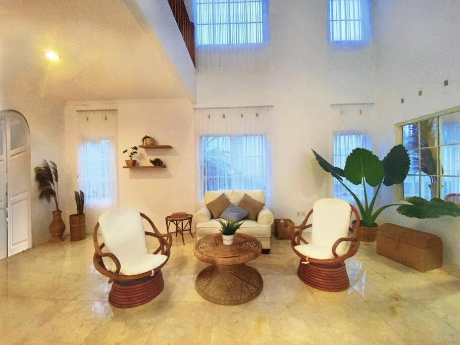 Tropical Villa By Villapedia Citaringgul Exteriör bild